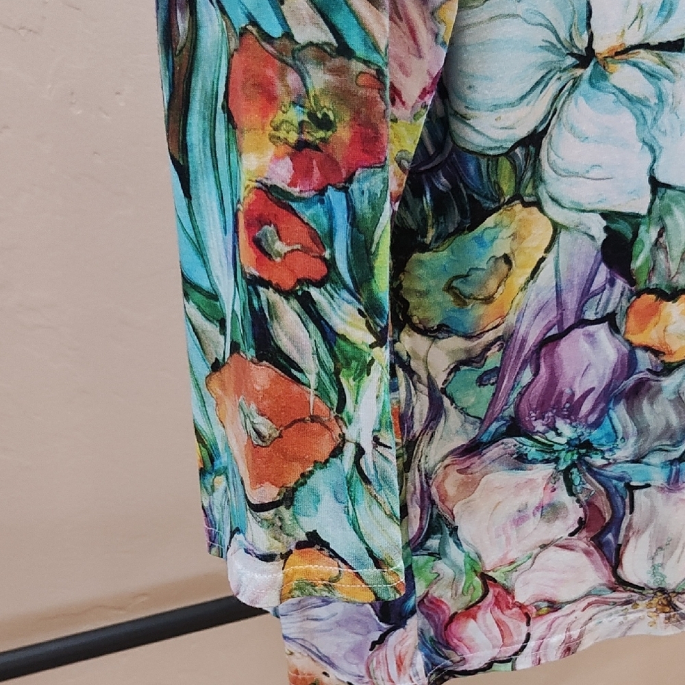 Floral Multicolor Women's Top - Picture 5 of 5